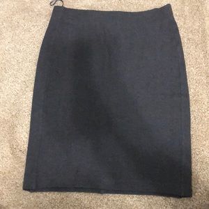 Uniqlo soft elastic skirt